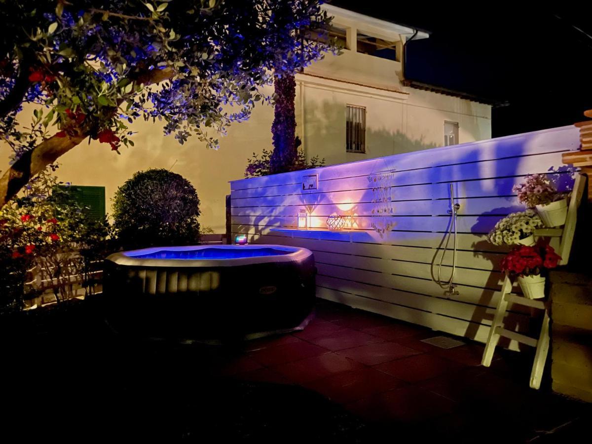 Vila Casa Vittoria Camaiore Exteriér fotografie