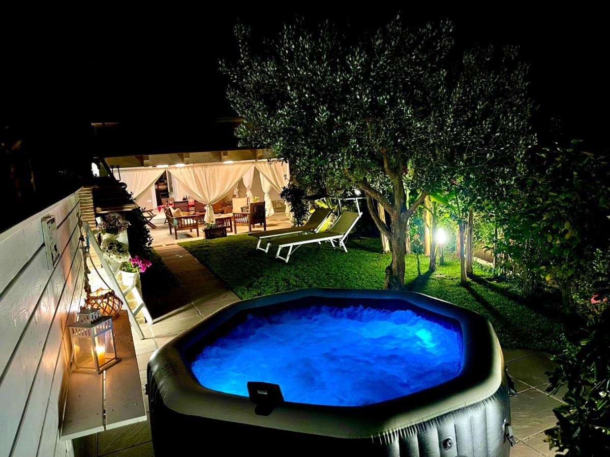 Vila Casa Vittoria Camaiore Exteriér fotografie
