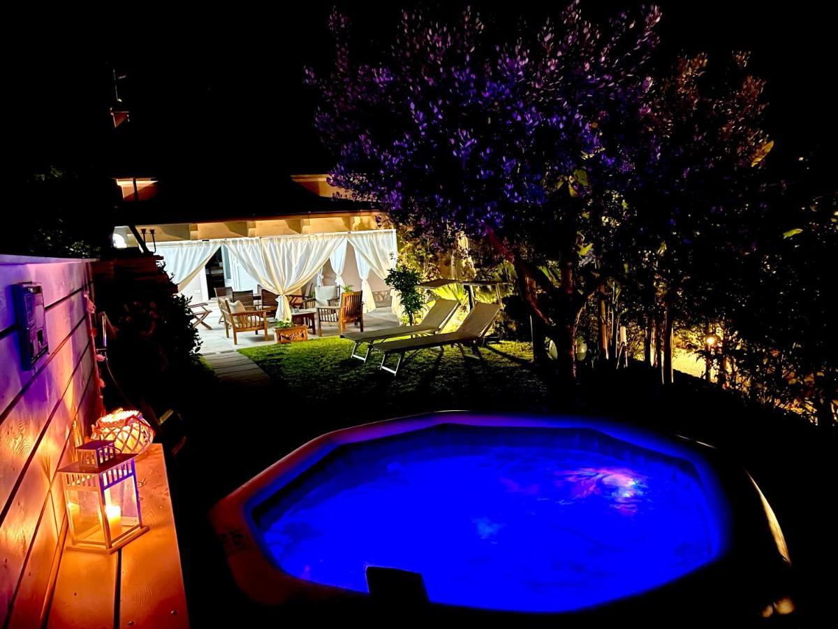 Vila Casa Vittoria Camaiore Exteriér fotografie
